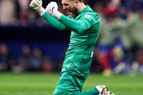 关于Scout爆冷击败巴黎圣日耳曼，出色防守引爆全场！的信息